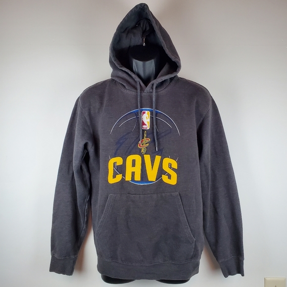 Cleveland Cavaliers Basketball Exclusive NBA Gray Hoodie Sweatshirt Size M Mens - Picture 2 of 11